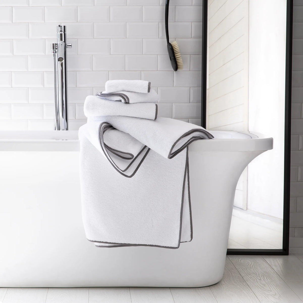 Signature double-thickness cotton bath mat