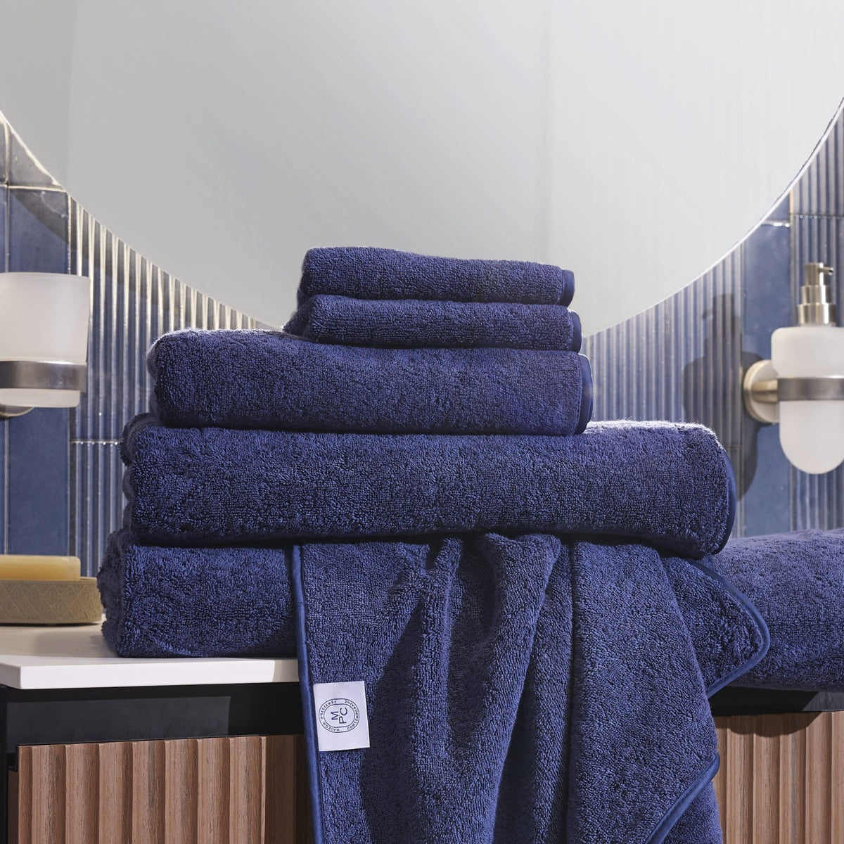 Divine cotton bath towel